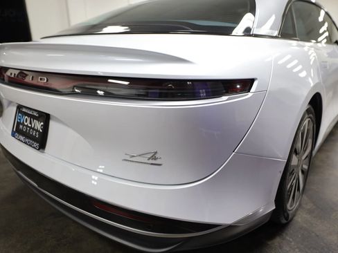 Used 2022 Lucid Air Grand Touring image 7