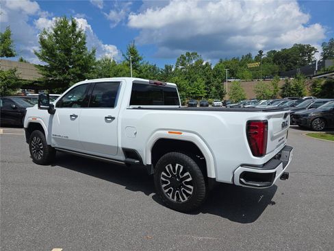 Used 2024 GMC Sierra 2500 Denali Ultimate AWD/4WD image 5