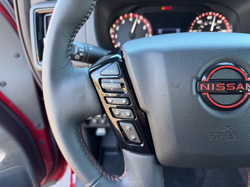 Used 2025 Nissan Frontier PRO-4X w/ Interior Protection Package AWD/4WD image 17