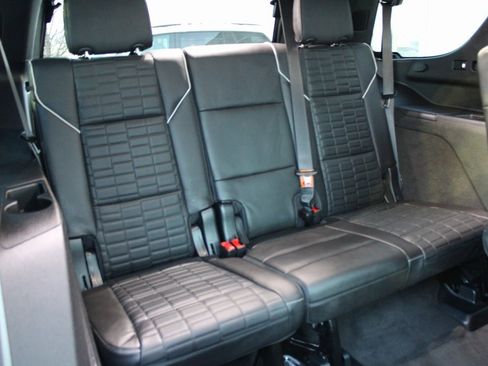 Used 2023 Cadillac Escalade Sport Platinum image 27