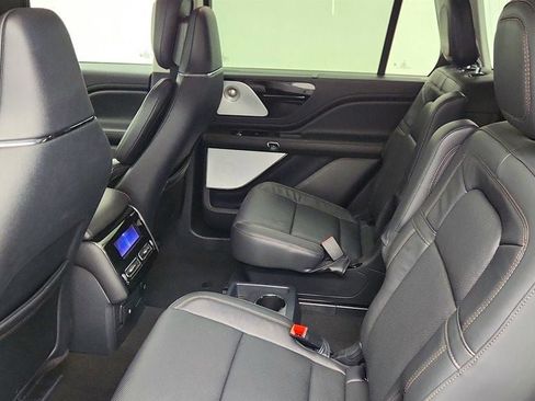 Used 2025 Lincoln Aviator Reserve w/ Equipment Group 201A image 21
