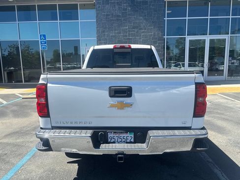 Used 2018 Chevrolet Silverado 1500 LT w/ Max Trailering Package AWD/4WD image 4