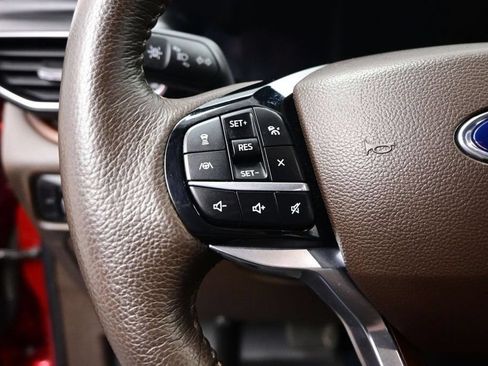 Used 2024 Ford Explorer King Ranch w/ Technology Package AWD/4WD image 14