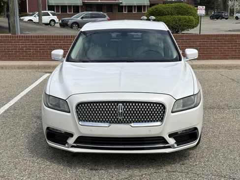 Used 2017 Lincoln Continental Premiere FWD image 5