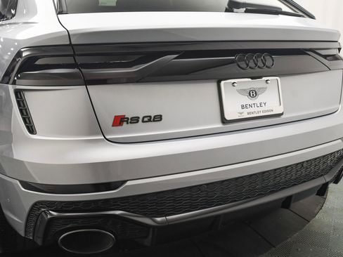 Used 2021 Audi RS Q8 w/ Black Optic Package image 22