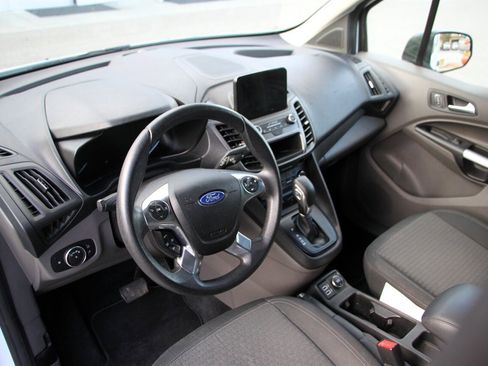 Used 2019 Ford Transit Connect XLT image 13