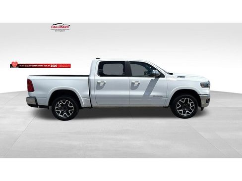Used 2025 RAM 1500 Laramie AWD/4WD image 2