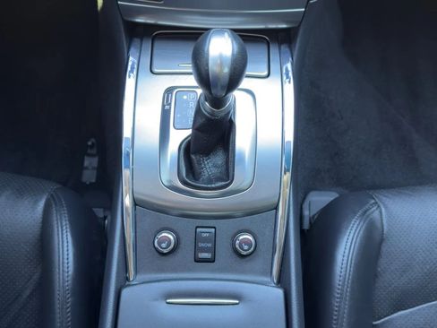 Used 2013 INFINITI G37 x Sedan w/ Premium Pkg image 19