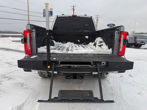Used 2023 Ford F350 Lariat w/ Chrome Package image 6