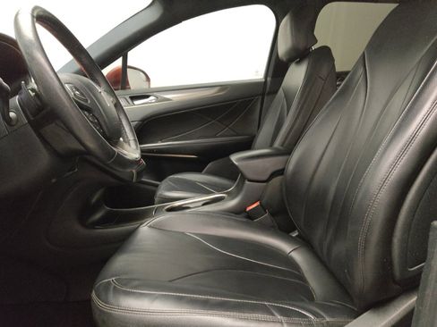 Used 2019 Lincoln MKC Premiere image 17