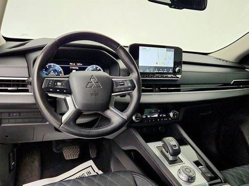 Used 2022 Mitsubishi Outlander SEL AWD/4WD image 12