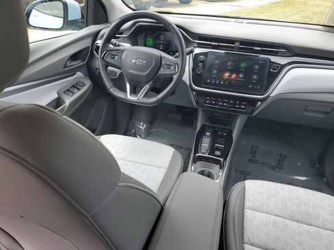 Used 2023 Chevrolet Bolt EUV Premier FWD image 11