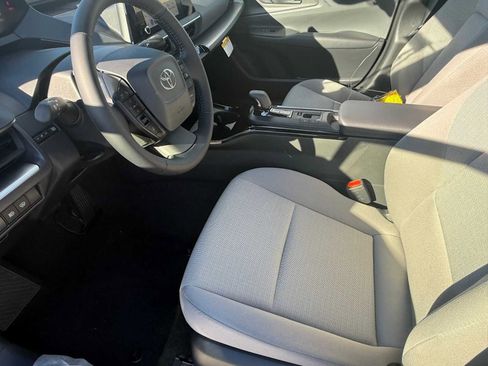 New 2026 Toyota Prius LE image 8