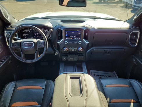 Used 2022 GMC Sierra 1500 AT4 w/ AT4 Preferred Package image 10
