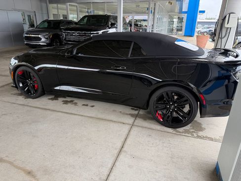 Used 2023 Chevrolet Camaro LT w/ Redline Edition RWD image 4