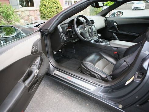Used 2009 Chevrolet Corvette Z06 w/ Preferred Equipment Group RWD image 15