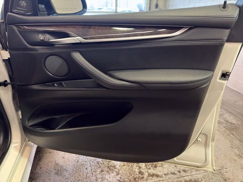 Used 2017 BMW X5 xDrive35i image 22