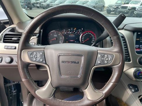 Used 2016 GMC Yukon XL Denali w/ Open Road Package AWD/4WD image 44