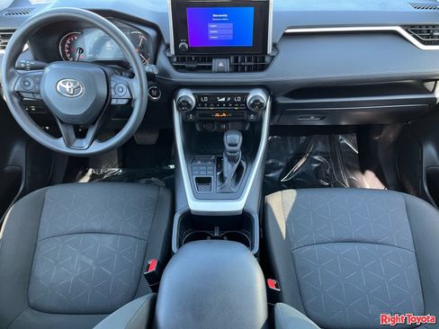 Certified 2025 Toyota RAV4 XLE AWD/4WD image 18
