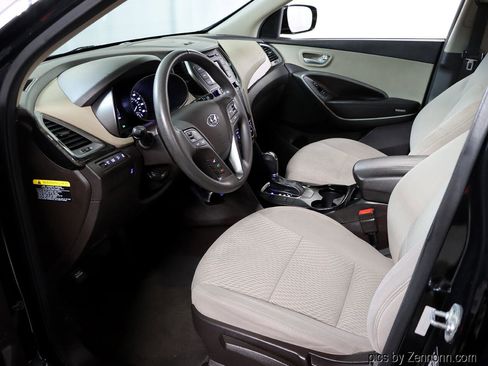 Used 2017 Hyundai Santa Fe Sport image 12