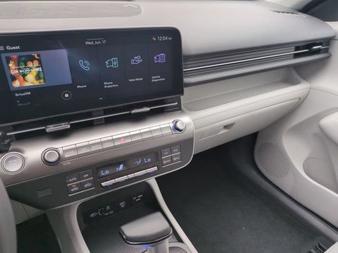 Certified 2024 Hyundai Kona SEL AWD/4WD image 11