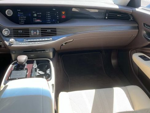 Used 2019 Lexus LS 500 w/ Interior Upgrade Package RWD image 14
