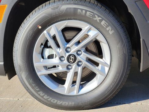 New 2026 Hyundai Tucson SE image 7