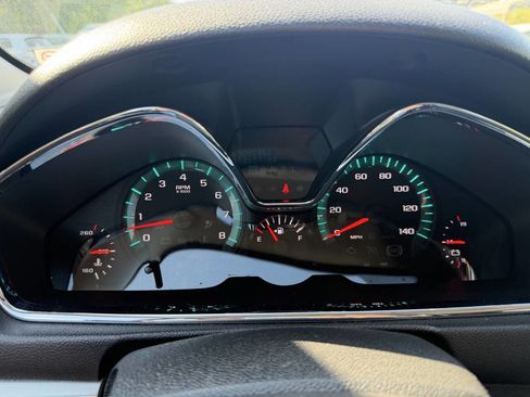 Used 2015 Chevrolet Traverse LT FWD image 17