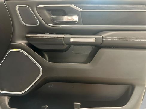 Used 2023 RAM 1500 Laramie AWD/4WD image 18
