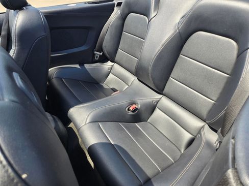 Used 2016 Ford Mustang Premium RWD image 12