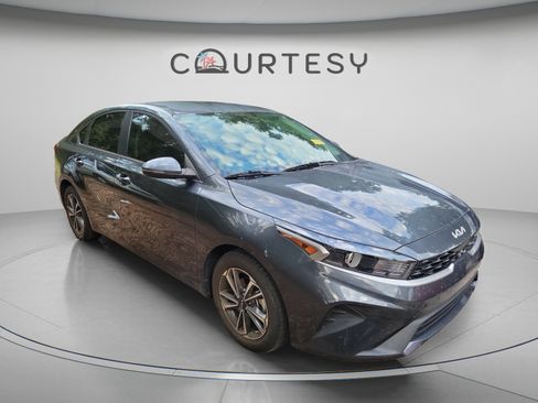 Certified 2024 Kia Forte LXS w/ LXS Technology Package FWD image 26