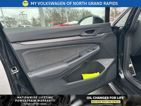 New 2026 Volkswagen GTI SE image 9