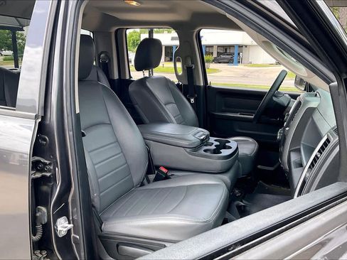 Used 2018 RAM 1500 Tradesman RWD image 9