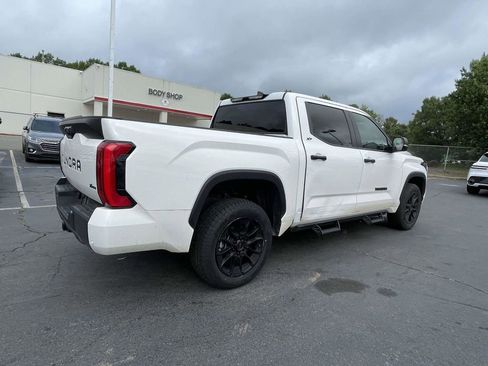 Used 2024 Toyota Tundra SR5 w/ SR5 Convenience Package AWD/4WD image 23