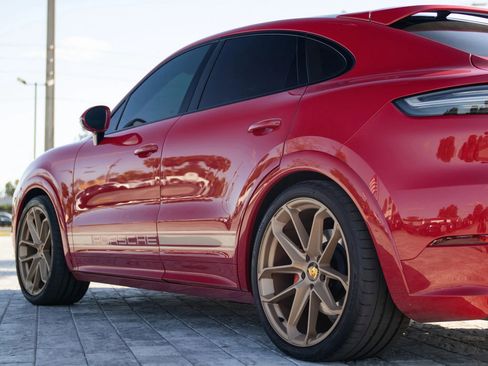 Used 2021 Porsche Cayenne GTS image 13