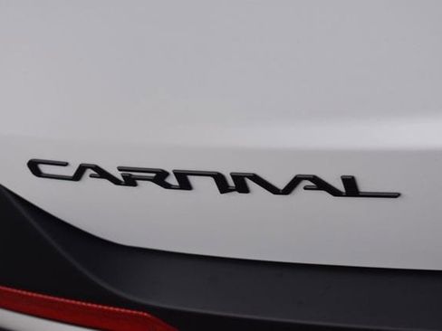 New 2026 Kia Carnival SX Prestige FWD image 21
