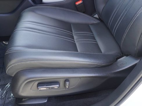 Used 2023 Honda HR-V EX-L image 13
