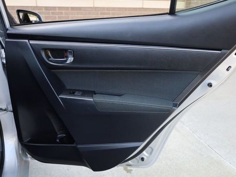 Used 2017 Toyota Corolla LE image 19