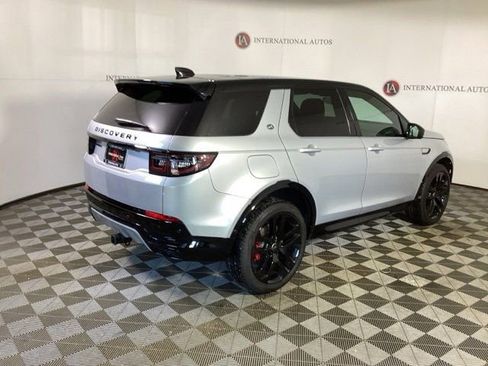 Used 2024 Land Rover Discovery Sport Dynamic SE AWD/4WD image 2