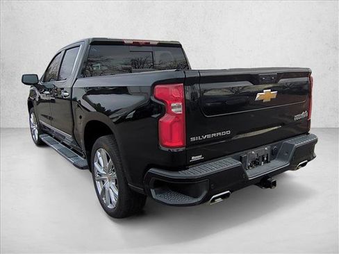 Used 2022 Chevrolet Silverado 1500 High Country w/ High Country Premium Package image 7