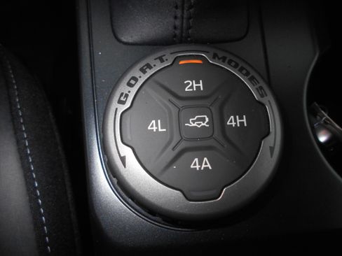 New 2025 Ford Bronco Badlands w/ Sasquatch Package image 39