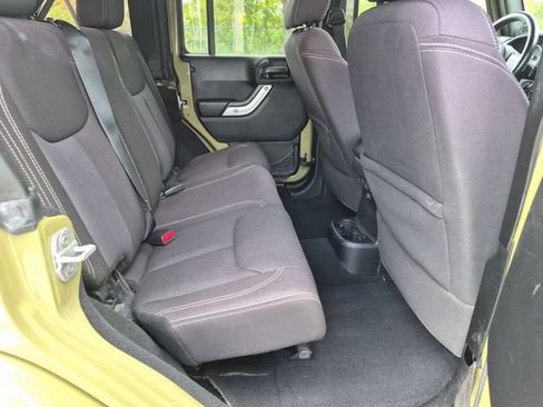 Used 2013 Jeep Wrangler Unlimited Sahara w/ Connectivity Group AWD/4WD image 22
