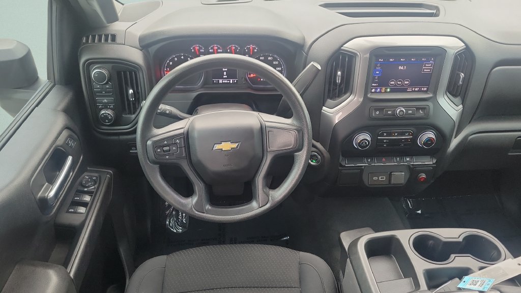 Used 2024 Chevrolet Silverado 2500 Custom AWD/4WD image 12
