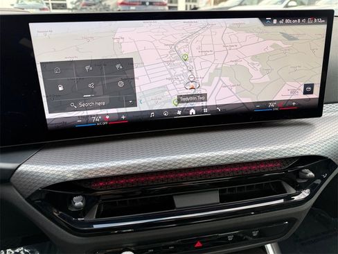 Certified 2025 BMW 330i xDrive Sedan w/ M Sport Package image 21