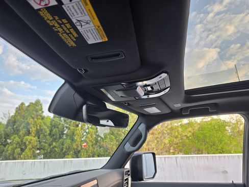 Used 2024 Lexus GX 550 image 15