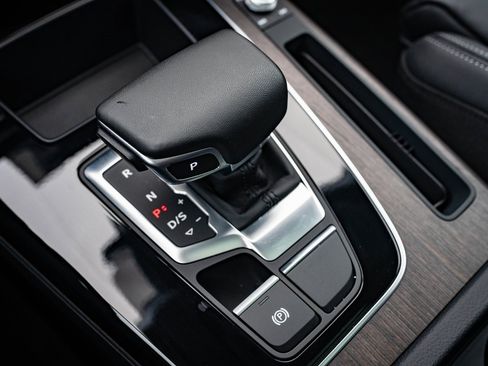 Certified 2024 Audi Q5 2.0T Premium w/ Convenience Package image 33