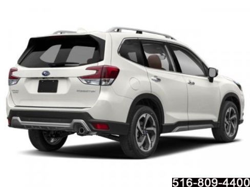 Used 2023 Subaru Forester Touring AWD/4WD image 6