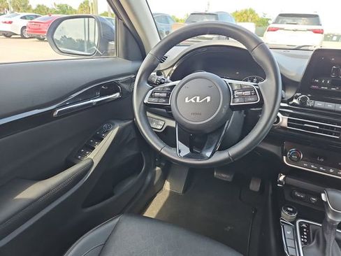 Used 2022 Kia Seltos EX AWD/4WD image 8