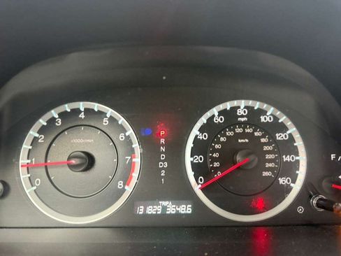 Used 2011 Honda Accord LX image 24