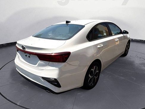 Used 2021 Kia Forte LXS FWD image 5